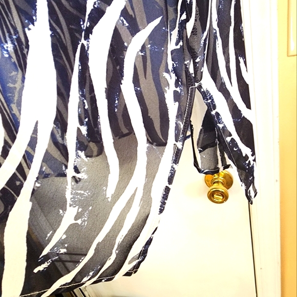 IC BY CONNIE K .Womens tunic tops size M - Picture 3 of 4